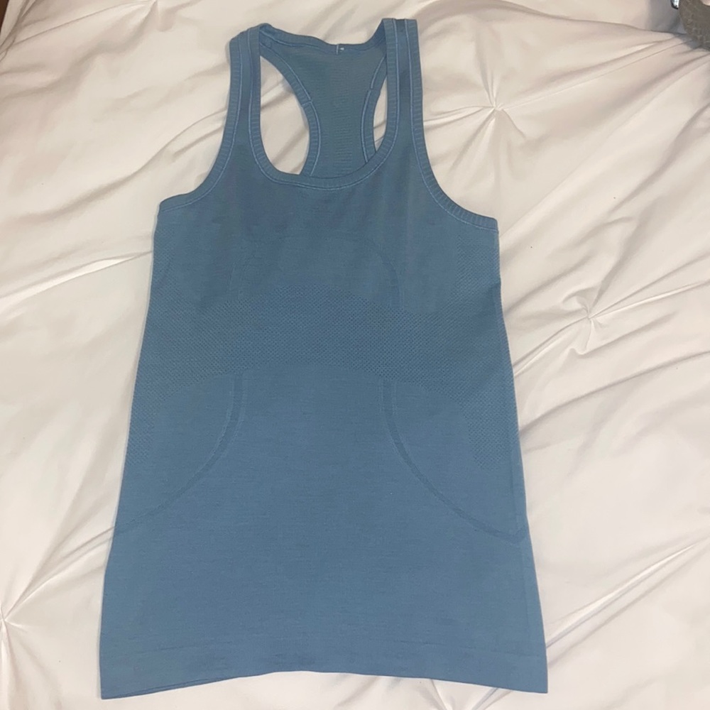 blue lululemon tank 4
